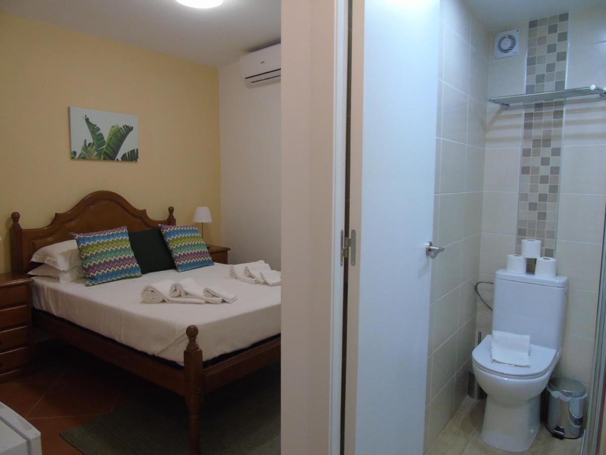 Manta Guest - Bed & Breakfast Manta Rota Exterior photo